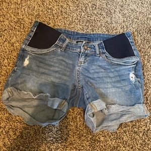 Maternity shorts